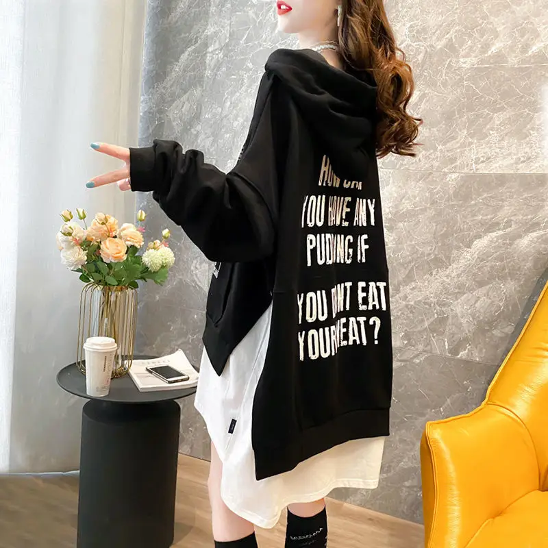 Spring Autumn New Irregular Patchwork T Shirt Tops Long Sleeve Hooded Letter Printing Pullovers Fashion Casual Women Clothing
Spring Autumn New Irregular Patchwork T Shirt Tops Long Sleeve Hooded Letter Printing Pullovers Fashion Casual Women Clothing