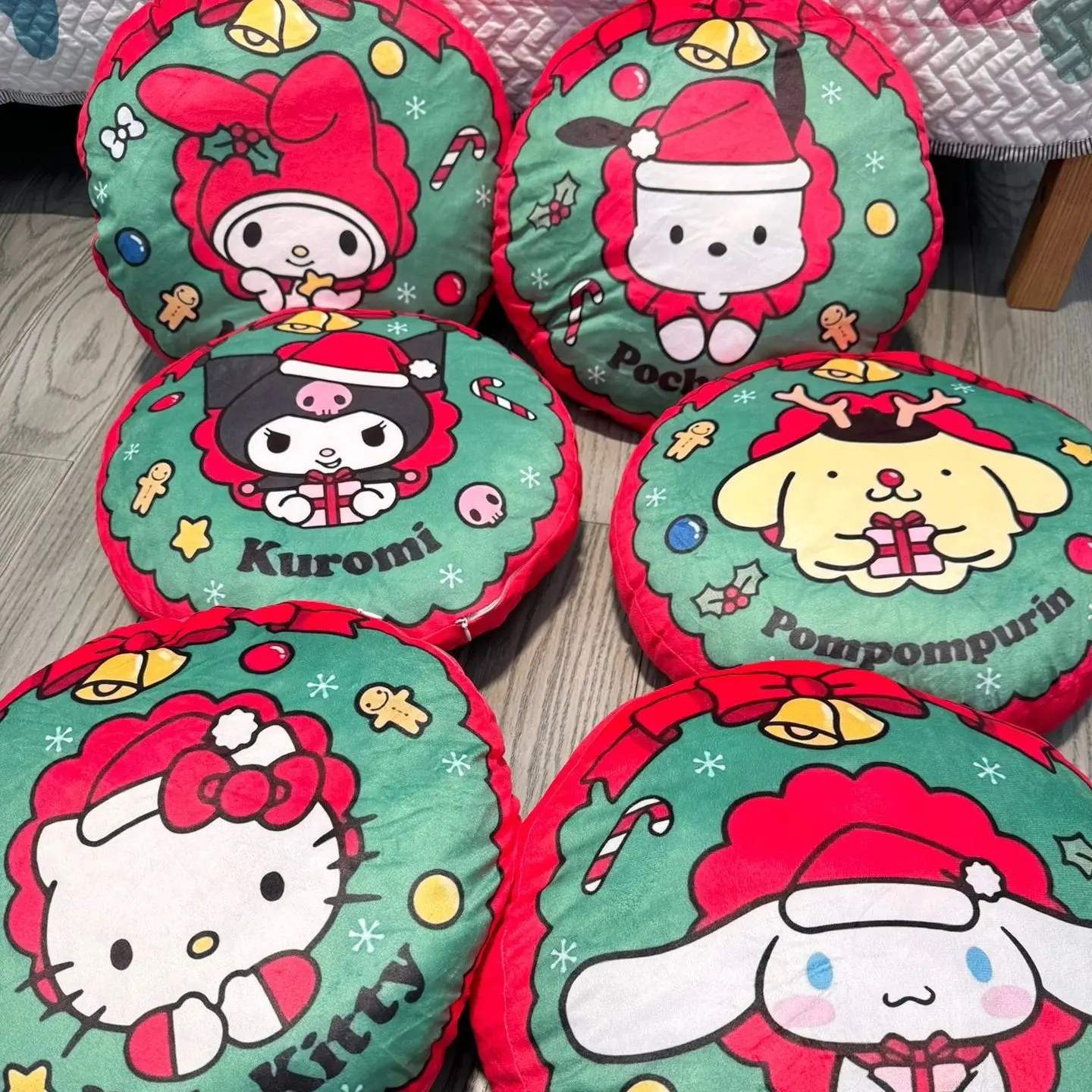 Kawaii Sanriod Hello Kitty Cinnamoroll Seat Cushion Round Christmas Series Bedroom Sofa Decoration Cushion Pillow Birthday Gift
Kawaii Sanriod Hello Kitty Cinnamoroll Seat Cushion Round Christmas Series Bedroom Sofa Decoration Cushion Pillow Birthday Gift