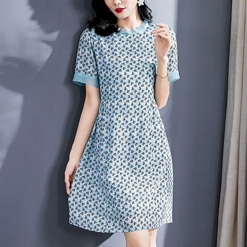 2023 Summer Women's Print Dresses Elegant Chic Stand Collar Short Sleeve Organza Patchwork 100% Real Silk Women A-line Dress
2023 Summer Women's Print Dresses Elegant Chic Stand Collar Short Sleeve Organza Patchwork 100% Real Silk Women A-line Dress