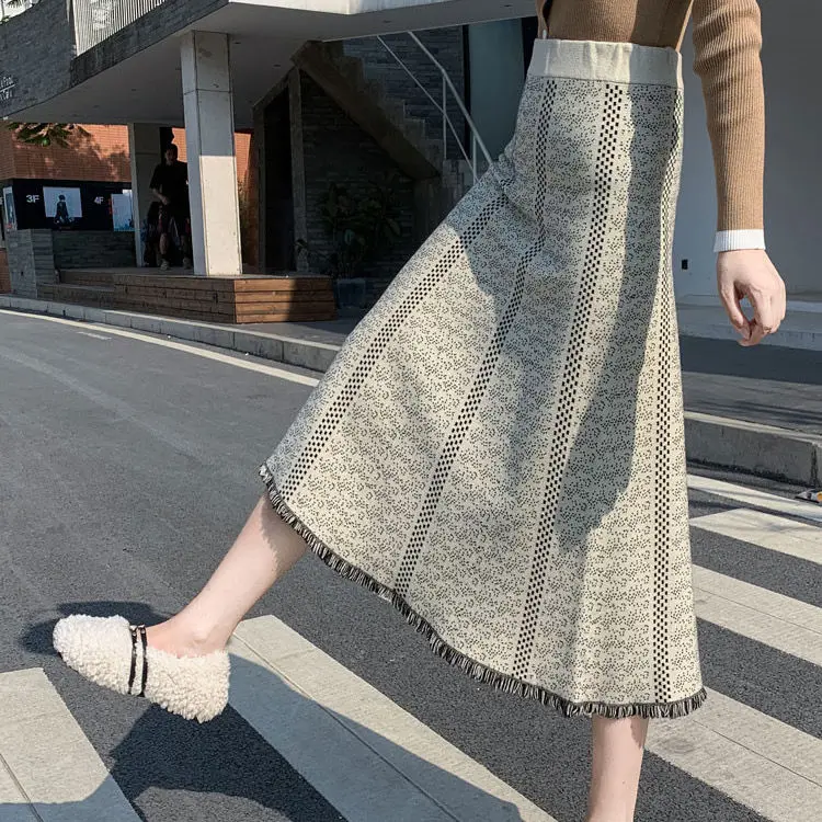 Knitted Long Skirt Women Autumn Winter Fashion Printed A Line High Waist Pleated Midi Female Mid-length Knitwear R364
Knitted Long Skirt Women Autumn Winter Fashion Printed A Line High Waist Pleated Midi Female Mid-length Knitwear R364