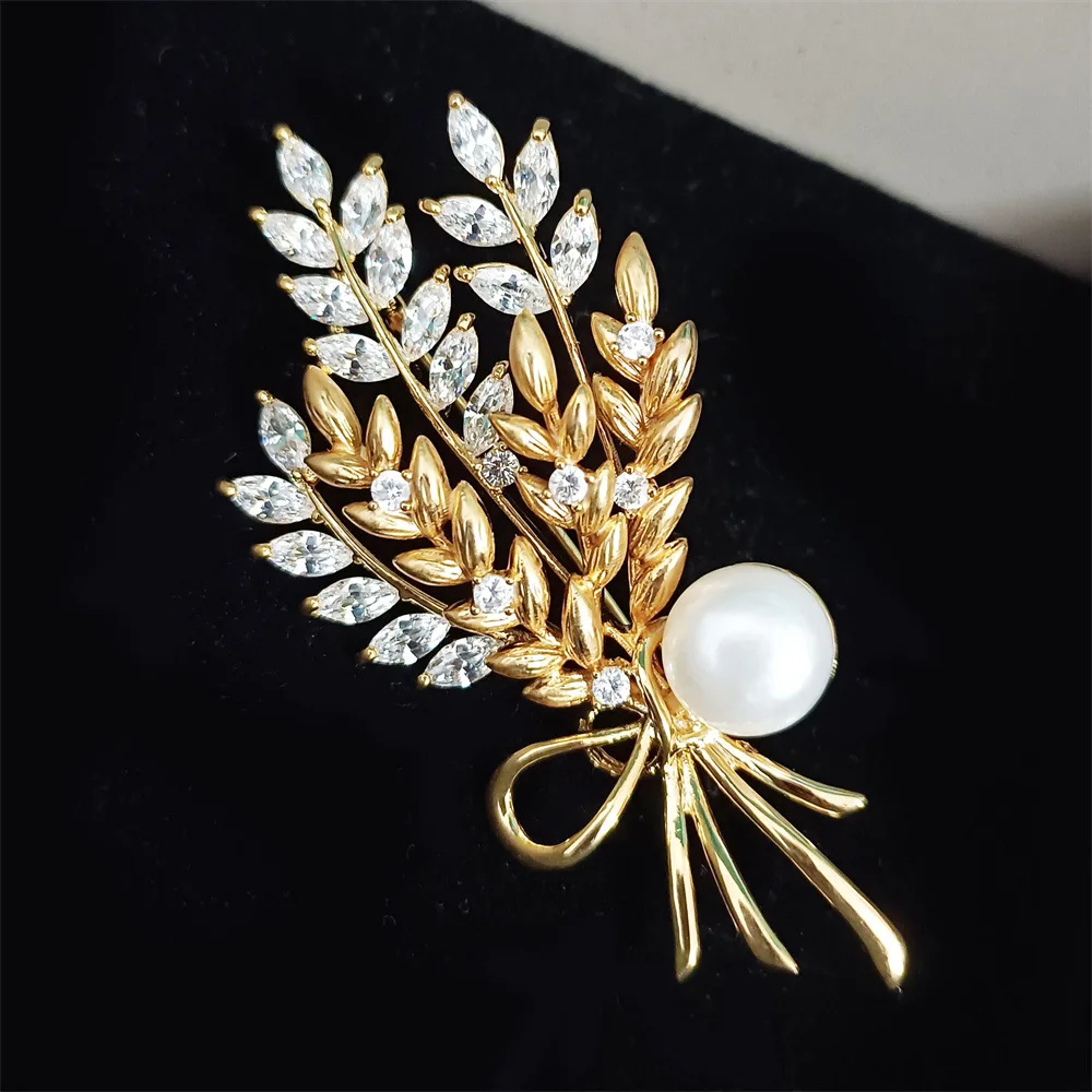High Class Korean Version Wheat Spike Brooch Fashion Zircon Wheat Bouquet Freshwater Pearl Corsage Women's Coat Accessories
High Class Korean Version Wheat Spike Brooch Fashion Zircon Wheat Bouquet Freshwater Pearl Corsage Women's Coat Accessories