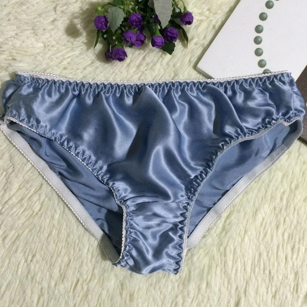 Sexy Women Soft Underwear Breathable Lingerie Shiny Solid Glossy Underpants Thongs Comfortable Briefs Silk Panties Sleepwear
Sexy Women Soft Underwear Breathable Lingerie Shiny Solid Glossy Underpants Thongs Comfortable Briefs Silk Panties Sleepwear