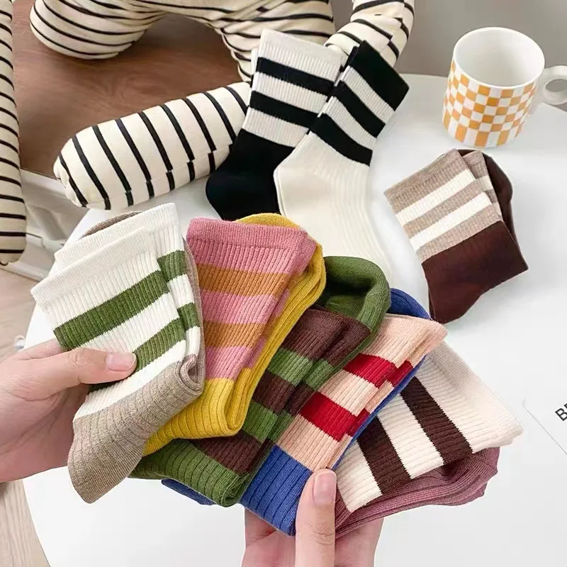 1 Pair Cute Socks For Women Men Korean Cotton Stripe Simple Warm Winter Socks Japanese Casual Sports Mid-calf Women's Socks
1 Pair Cute Socks For Women Men Korean Cotton Stripe Simple Warm Winter Socks Japanese Casual Sports Mid-calf Women's Socks