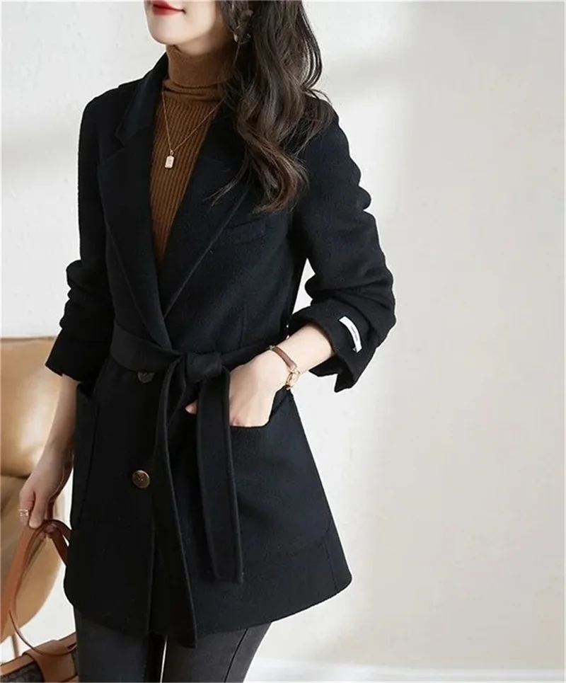 

Hepburn Style lace-up Woolen Women Coat Medium length 2023 New autumn And Winter High-end Temperament Suit Collar Felt Coat Tide