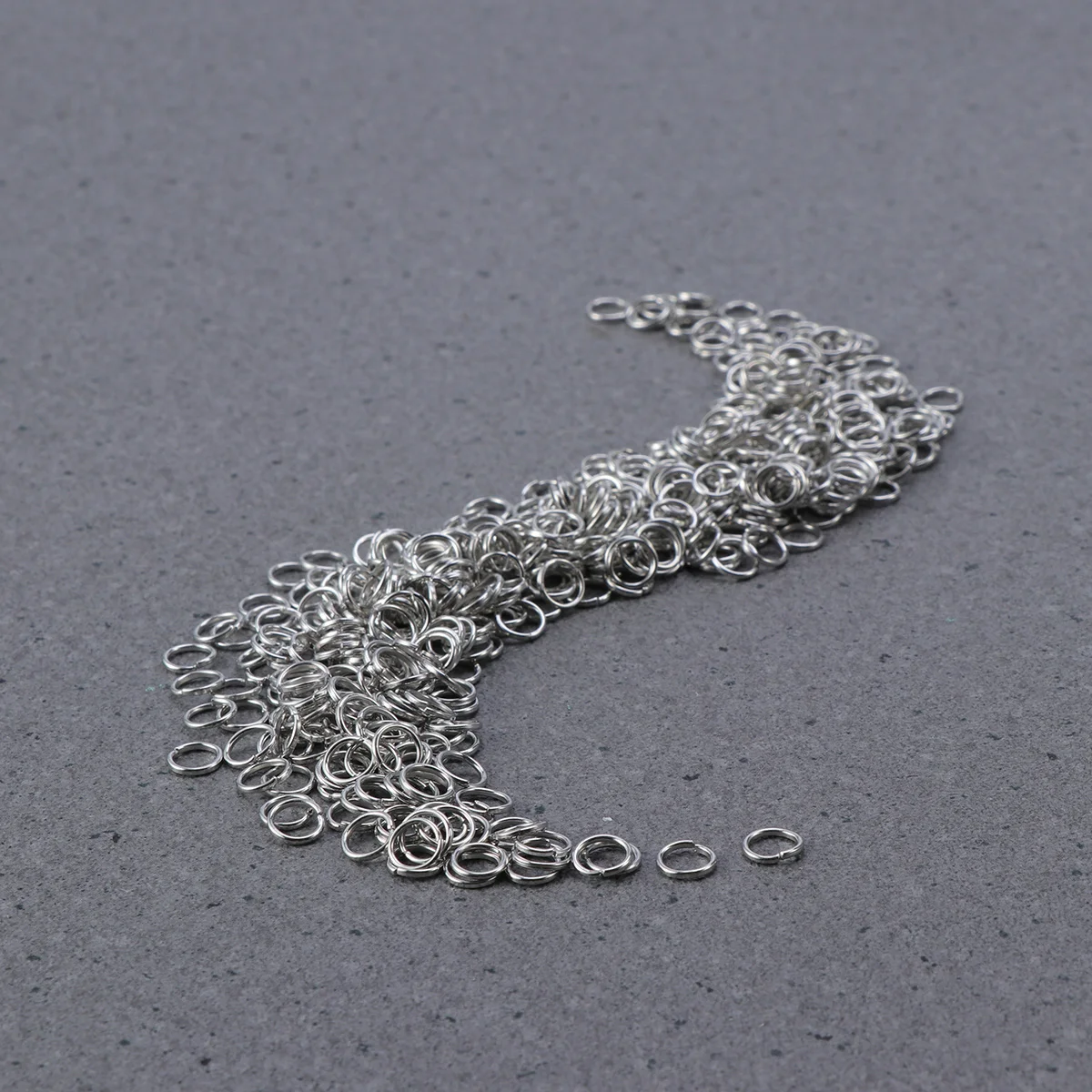 Замкнутые соединительные кольца, Ювелирная фурнитура для изготовления украшений (серебро), 6 мм, 500 шт.
Замкнутые соединительные кольца, Ювелирная фурнитура для изготовления украшений (серебро), 6 мм, 500 шт.
