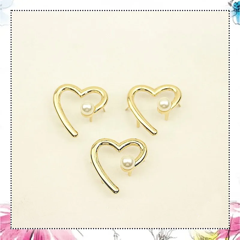 30pcs Metal Heart Pearl Deco Feet Hardware for Shoes Bag Decorative Buckles DIY Luggage Clip Button Clothing Sewing Accessories
30pcs Metal Heart Pearl Deco Feet Hardware for Shoes Bag Decorative Buckles DIY Luggage Clip Button Clothing Sewing Accessories