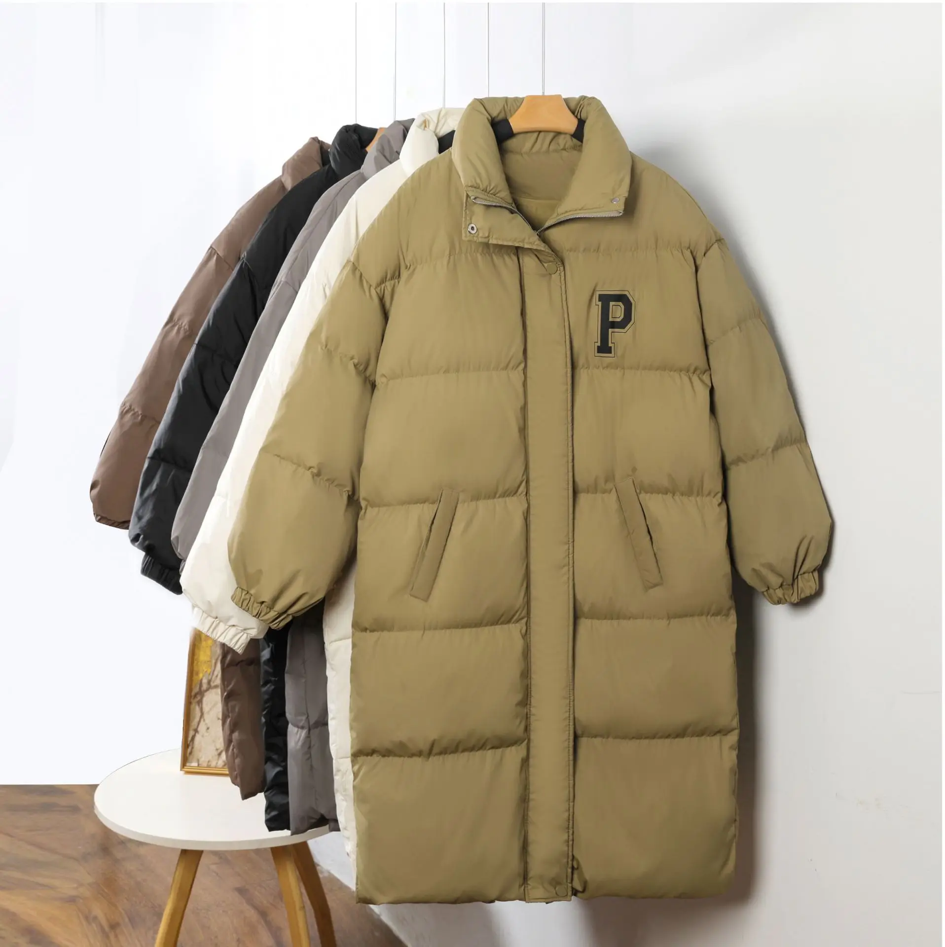 Winter Hooded Pockets Long Women's Parka Solid Color Loose Thick Warm Knee-length Oversized Outwear Fashion Cotton-padded Jacket
Winter Hooded Pockets Long Women's Parka Solid Color Loose Thick Warm Knee-length Oversized Outwear Fashion Cotton-padded Jacket
