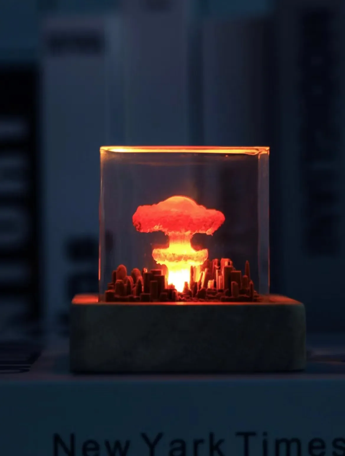 Handmade original atomic bomb resin USB night light, Halloween Christmas gifts, creative crafts, home bedroom table lamp
Handmade original atomic bomb resin USB night light, Halloween Christmas gifts, creative crafts, home bedroom table lamp
