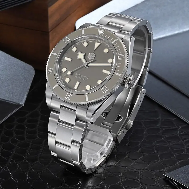 San Martin BB58 Luxury Men Watch 40mm Classic Retro Diver PT5000 Automatic Mechanical Watches Sapphire Waterproof 200m Luminous
San Martin BB58 Luxury Men Watch 40mm Classic Retro Diver PT5000 Automatic Mechanical Watches Sapphire Waterproof 200m Luminous