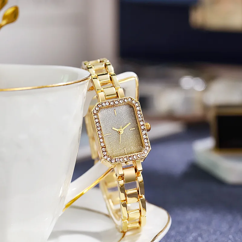 watch for women Women's watches Diamond Square Watch Small and Elegant Charm Bracelet Full Sky Star Leisure Student Quartz Watch
watch for women Women's watches Diamond Square Watch Small and Elegant Charm Bracelet Full Sky Star Leisure Student Quartz Watch