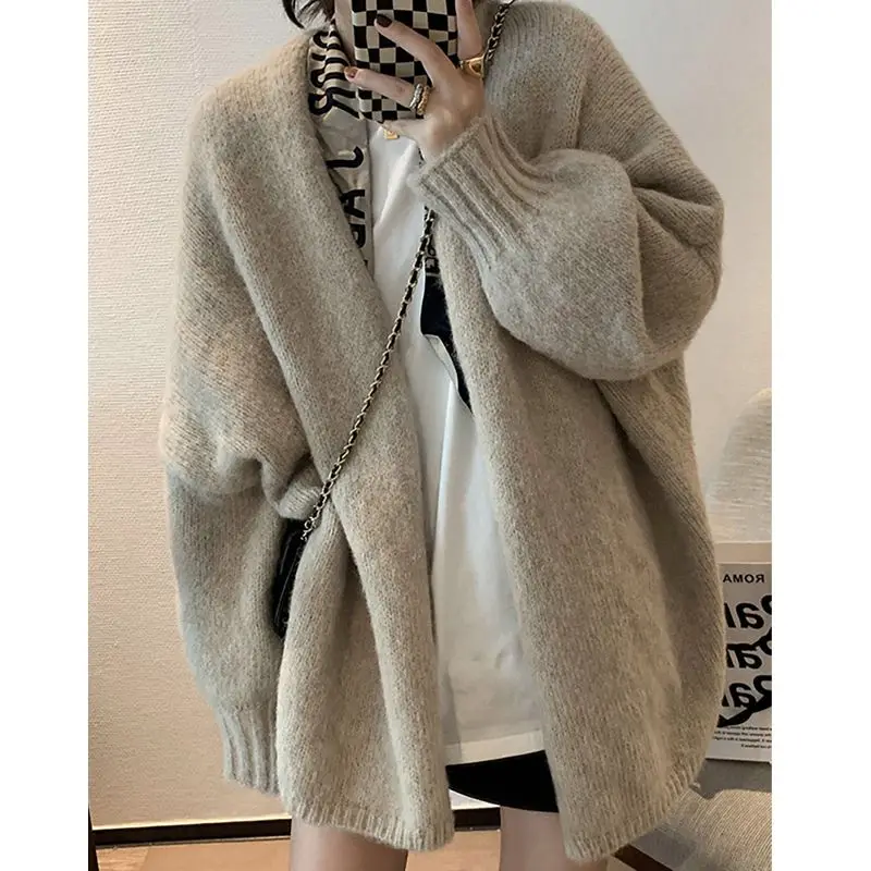 Korean style spring and autumn new thickened soft waxy lazy gentle style high-end knitted sweater cardigan jacket for women tops
Korean style spring and autumn new thickened soft waxy lazy gentle style high-end knitted sweater cardigan jacket for women tops