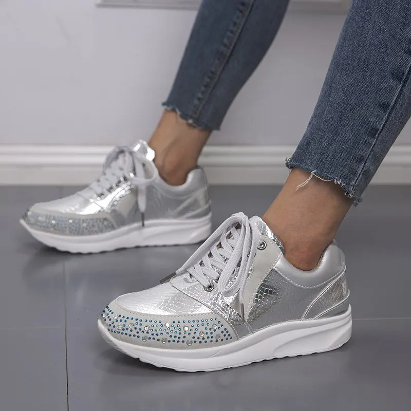 2022 Women Shoes Outdoor Sneakers Casual Rhinestone Fashion Plus Size Women's Sports Running Shoes
2022 Women Shoes Outdoor Sneakers Casual Rhinestone Fashion Plus Size Women's Sports Running Shoes