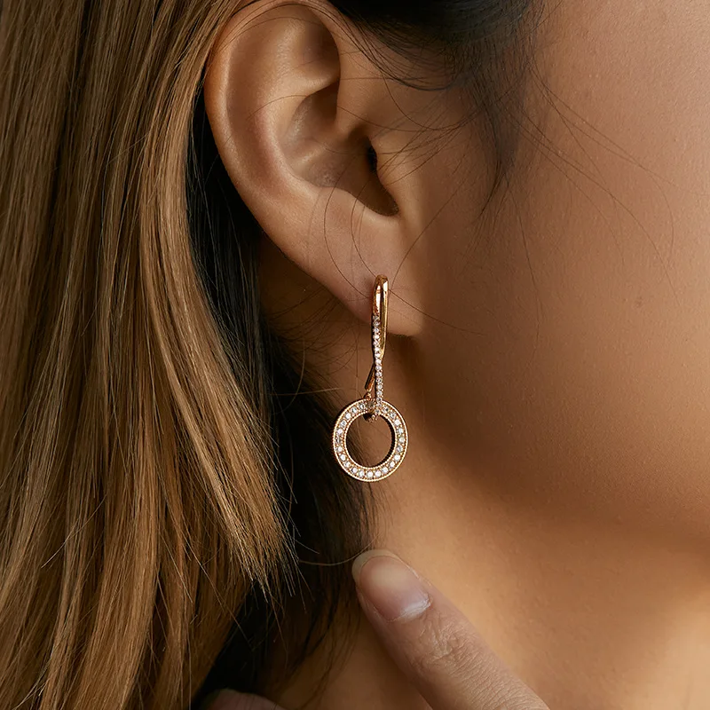 CCGOOD Drop Cubic Zirconia Hoop Earrings for Women 18K PVD Plated Texture Basic Daily Jewelry Gift Designer Earrings
CCGOOD Drop Cubic Zirconia Hoop Earrings for Women 18K PVD Plated Texture Basic Daily Jewelry Gift Designer Earrings