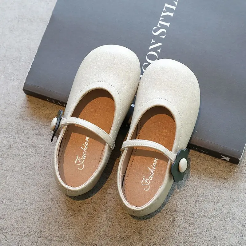 Soft Sole Shoes Fashion Princess Shoes Girls Sandals Children's CarvedBeach Shoes Princess Girl Children Casual Shoes
Soft Sole Shoes Fashion Princess Shoes Girls Sandals Children's CarvedBeach Shoes Princess Girl Children Casual Shoes