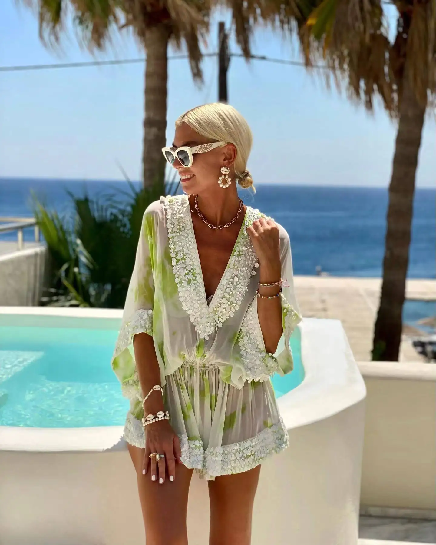 Summer Fashion Chiffon Lace patchwork Jumpsuit For Women short Sleeve Loose Rompers
Summer Fashion Chiffon Lace patchwork Jumpsuit For Women short Sleeve Loose Rompers