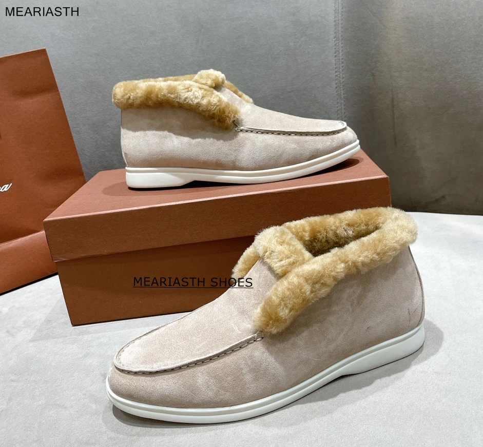 Classic Hot Sale Family Wear fur Flat Shoes Luxury Real Cow Suede Wool Slip On Ankle Boots Women Winter Plus Size Snow Boots
Classic Hot Sale Family Wear fur Flat Shoes Luxury Real Cow Suede Wool Slip On Ankle Boots Women Winter Plus Size Snow Boots