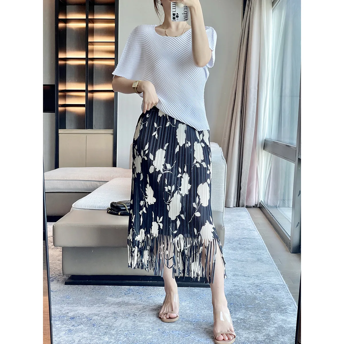 Miyake Pleated Skirt Women's 2023 Summer New High-end Printed Slim Skirt Tassel Temperament Elegant Design Skirt
Miyake Pleated Skirt Women's 2023 Summer New High-end Printed Slim Skirt Tassel Temperament Elegant Design Skirt