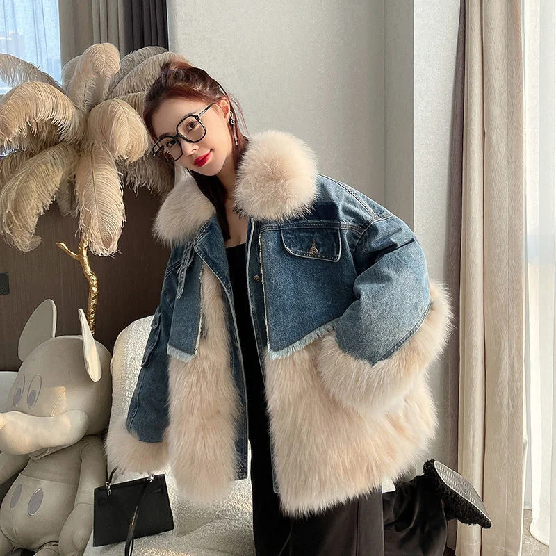 Jacket Autumn Winter Women New Cow Stitching Young Fashion Parka Quilted Large Collar Faux Fur Cotton Coat
Jacket Autumn Winter Women New Cow Stitching Young Fashion Parka Quilted Large Collar Faux Fur Cotton Coat