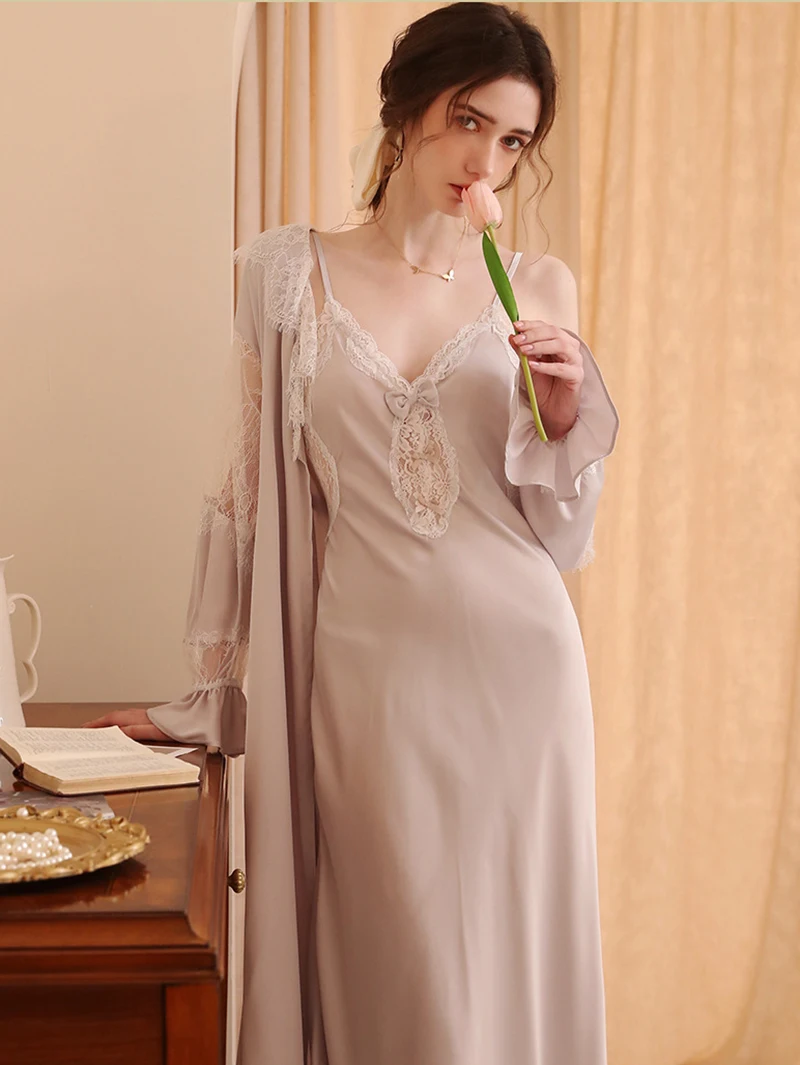 Women French Silk Robe X Backless Nightdress Spring Feminine Lace Sexy Two-piece Sleepwear Set Victorian Pajamas Home Clothes
Women French Silk Robe X Backless Nightdress Spring Feminine Lace Sexy Two-piece Sleepwear Set Victorian Pajamas Home Clothes