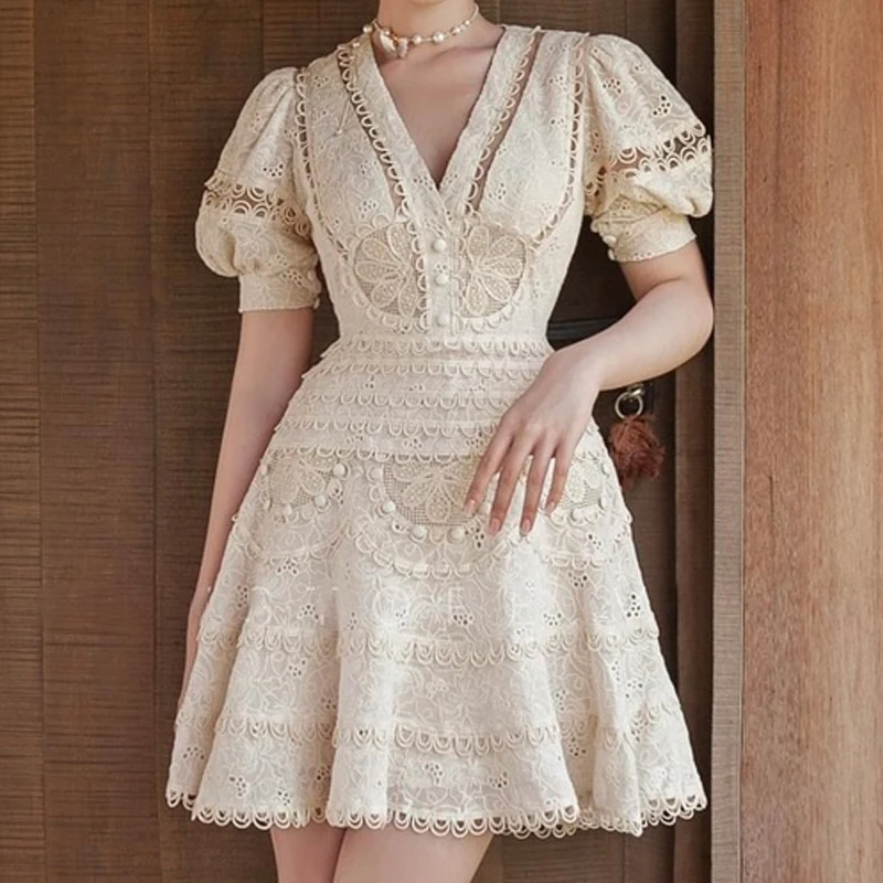 Apricot Embroidery Lace Dress Women 2023 Spring V-neck Sexy Elegant Mini Vestido Party Luxury Vintage Women Clothing Summer
Apricot Embroidery Lace Dress Women 2023 Spring V-neck Sexy Elegant Mini Vestido Party Luxury Vintage Women Clothing Summer