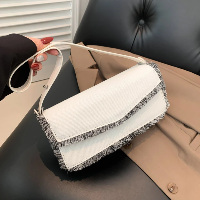 Women's Underarm Shoulder Bag Denim Crossbody Small Square Bag Luxury Designer Fringe Handbag Famous Brand Ladies Casual Totes
Women's Underarm Shoulder Bag Denim Crossbody Small Square Bag Luxury Designer Fringe Handbag Famous Brand Ladies Casual Totes