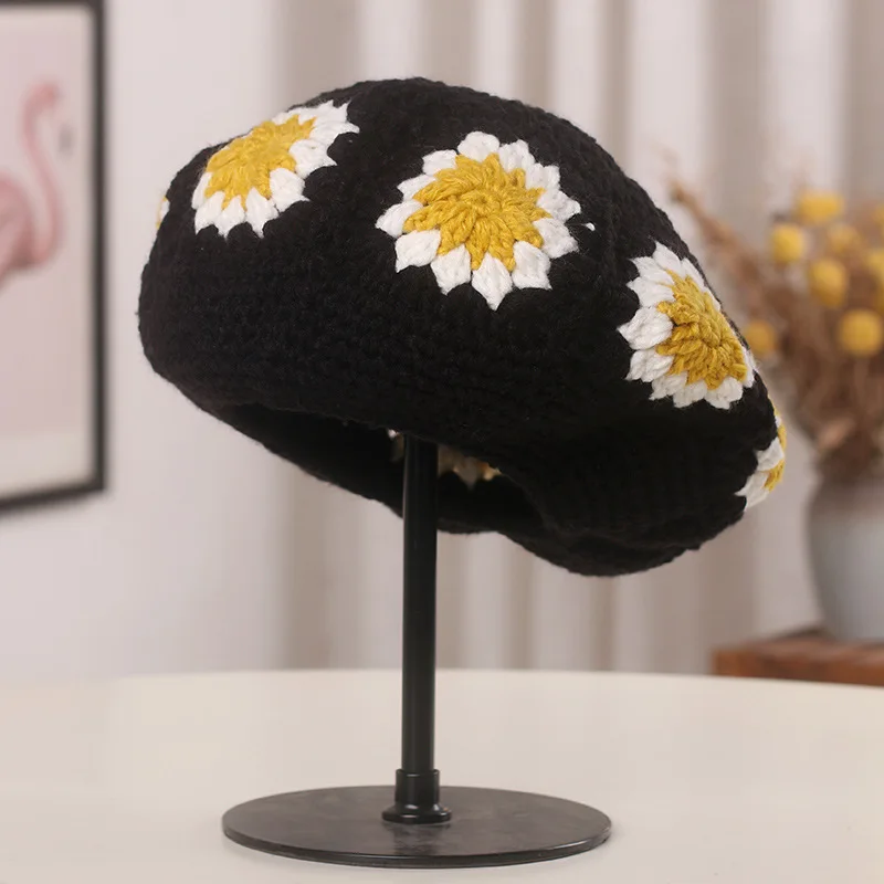 

Японская вязаная шапка ручной вязки с цветком Женская осенне-зимняя Универсальный берет с большой головой теплая Модная шапка художника шапки
