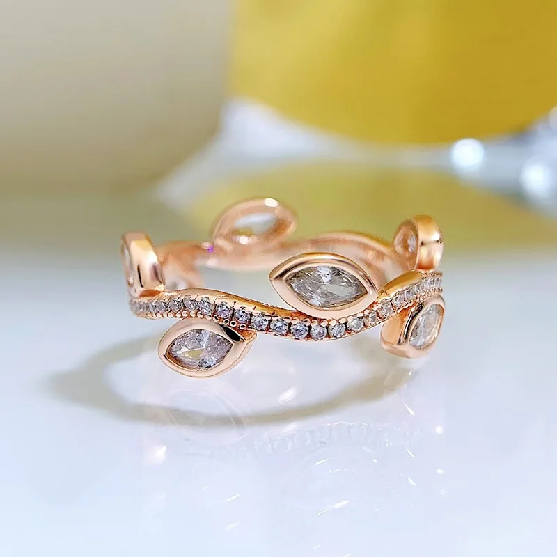 2022 new design sense leaf full diamond ring European and American fashion all-match temperament small row ring
2022 new design sense leaf full diamond ring European and American fashion all-match temperament small row ring