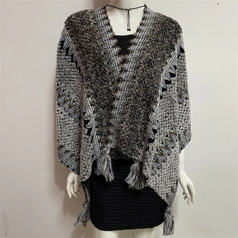 Spring Autumn Tibetan National Style Girl Shawl Cloak Thick Knitted Tassel Scarf Shawl Dual Purpose Lady Cardigan Coat Gray
Spring Autumn Tibetan National Style Girl Shawl Cloak Thick Knitted Tassel Scarf Shawl Dual Purpose Lady Cardigan Coat Gray