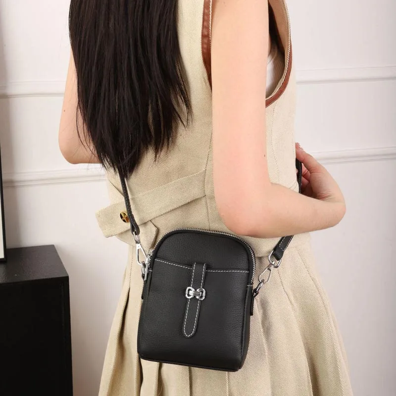 Кожаный регулируемый ремешок с замком-бабочкой 
Кожаный регулируемый ремешок с замком-бабочкой