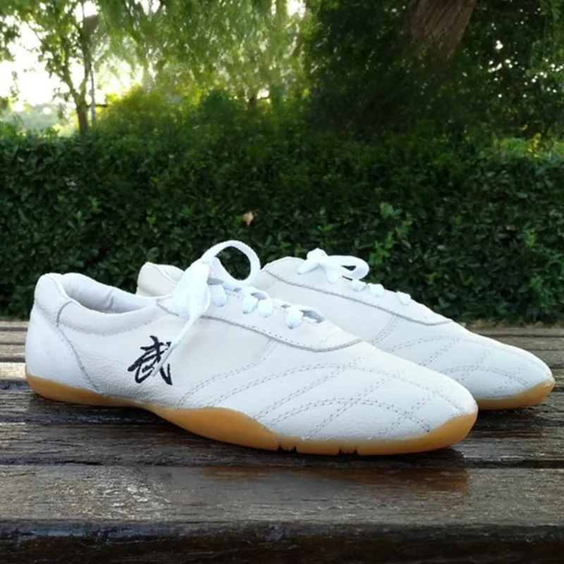 Professional Men Women Tai Chi shoes Black White Martial arts shoe Couples Designer Wushu Shoe Man Soft Sole Gym Shoes Unisex
Professional Men Women Tai Chi shoes Black White Martial arts shoe Couples Designer Wushu Shoe Man Soft Sole Gym Shoes Unisex
