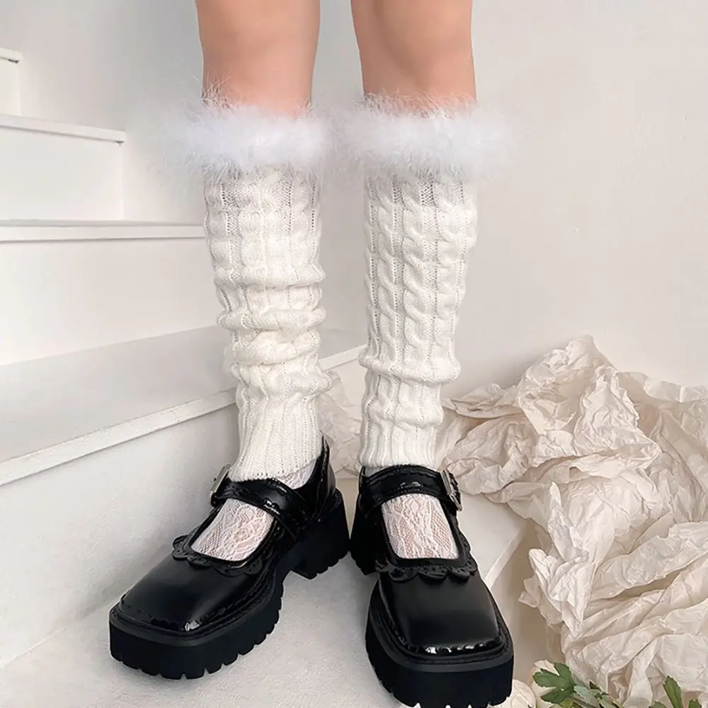 Warm Winter Wool Solid Color Women's Twist Stripe With Feather Foot Cover Knitted Wool Boots Cover Middle Tube Leg Warmers
Warm Winter Wool Solid Color Women's Twist Stripe With Feather Foot Cover Knitted Wool Boots Cover Middle Tube Leg Warmers