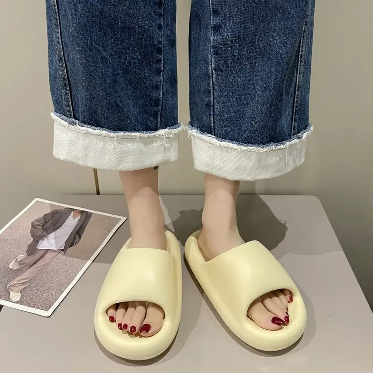Women's summer soft slippers, thick bottom bathroom slippers, indoor and women's anti-slip
Women's summer soft slippers, thick bottom bathroom slippers, indoor and women's anti-slip