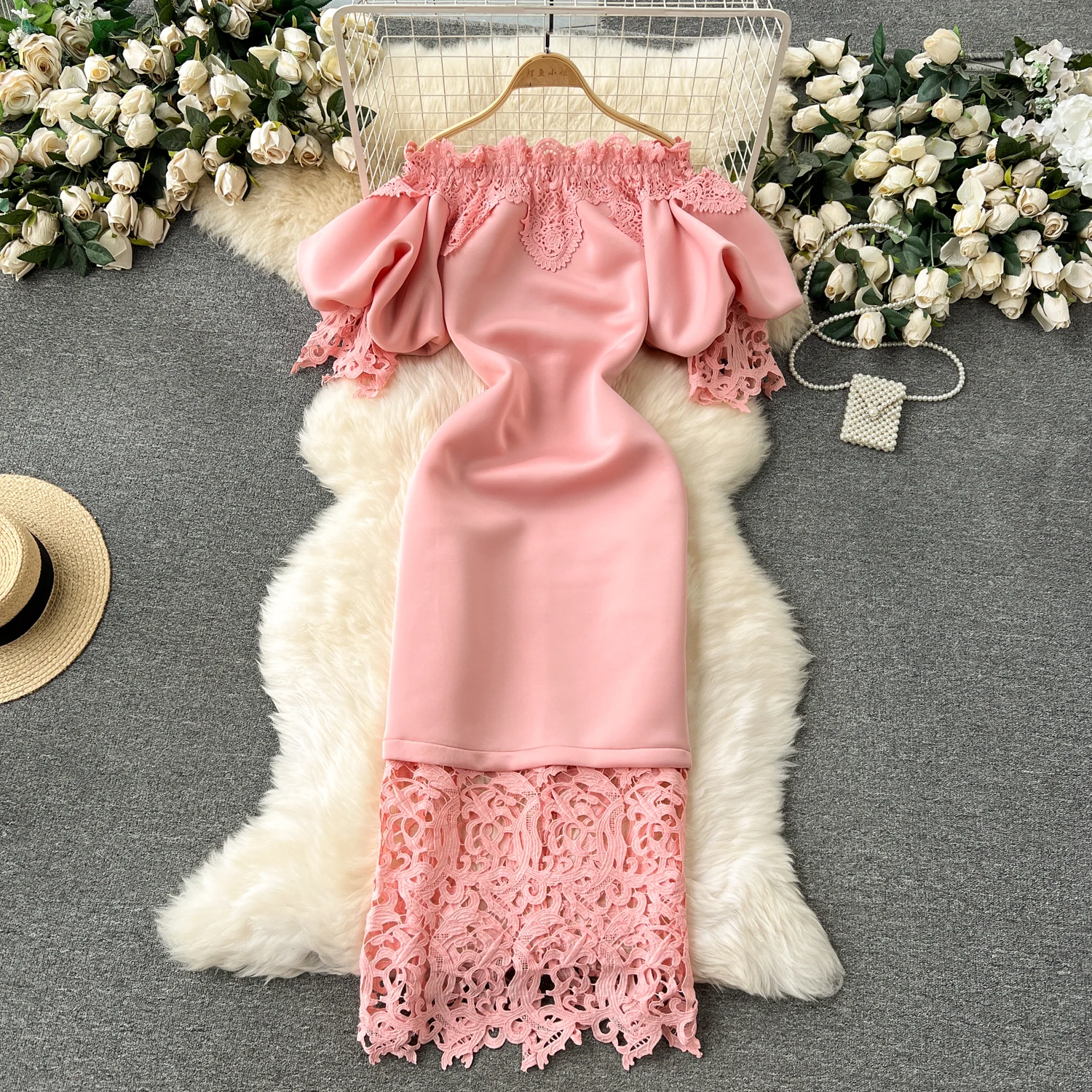 Sexy Backless Strapless Off Shoulder Short Sleeve Slash Neck Lace Hollow Out Dress Slim Women Party Hip Wrap Dress
Sexy Backless Strapless Off Shoulder Short Sleeve Slash Neck Lace Hollow Out Dress Slim Women Party Hip Wrap Dress
