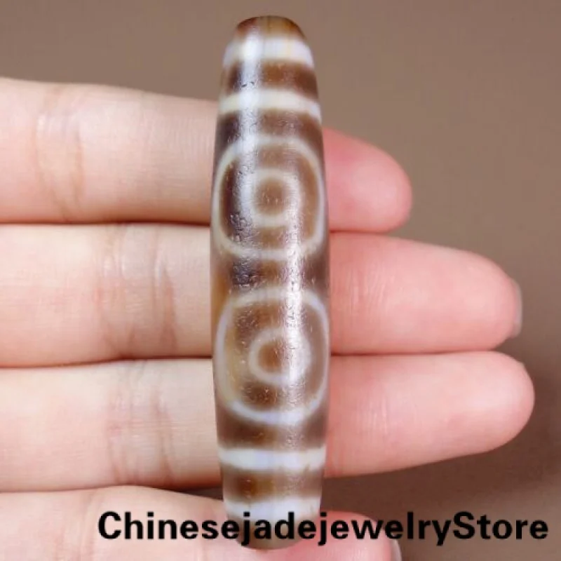 Brown Ancient Tibetan DZI Beads Old Agate Lucky 3 Eye Amulet Pendant GZI #923 
Brown Ancient Tibetan DZI Beads Old Agate Lucky 3 Eye Amulet Pendant GZI #923