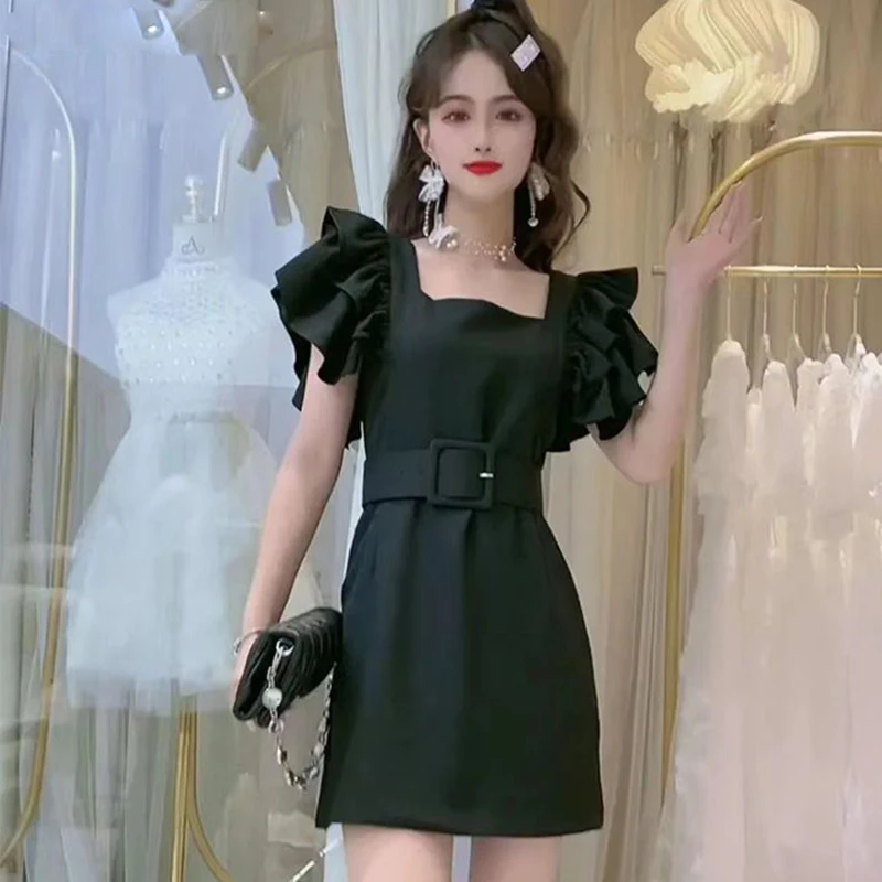Fashion Square Collar Sashes Butterfly Sleeve Mini Dress Women's Clothing 2024 Summer New Loose Office Lady Short Sleeve Dress
Fashion Square Collar Sashes Butterfly Sleeve Mini Dress Women's Clothing 2024 Summer New Loose Office Lady Short Sleeve Dress