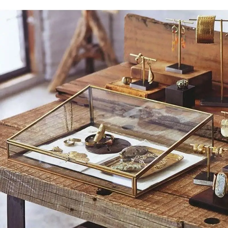 Nordic Style Glass Copper Storage Baskets Box Home Organizer for Jewelry Necklace Dessert Display cabinet display box decoration
Nordic Style Glass Copper Storage Baskets Box Home Organizer for Jewelry Necklace Dessert Display cabinet display box decoration
