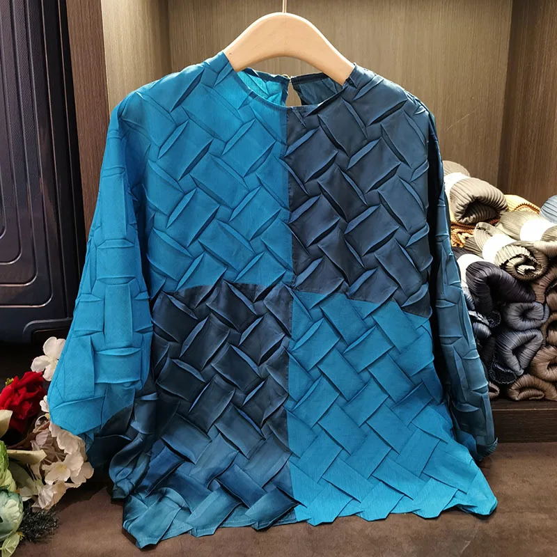 Up Temperament Miyake Pleated Large Size Office Lady Casual Women's Tops Contrasting Colors Designer Shirts and Blouses Summer
Up Temperament Miyake Pleated Large Size Office Lady Casual Women's Tops Contrasting Colors Designer Shirts and Blouses Summer