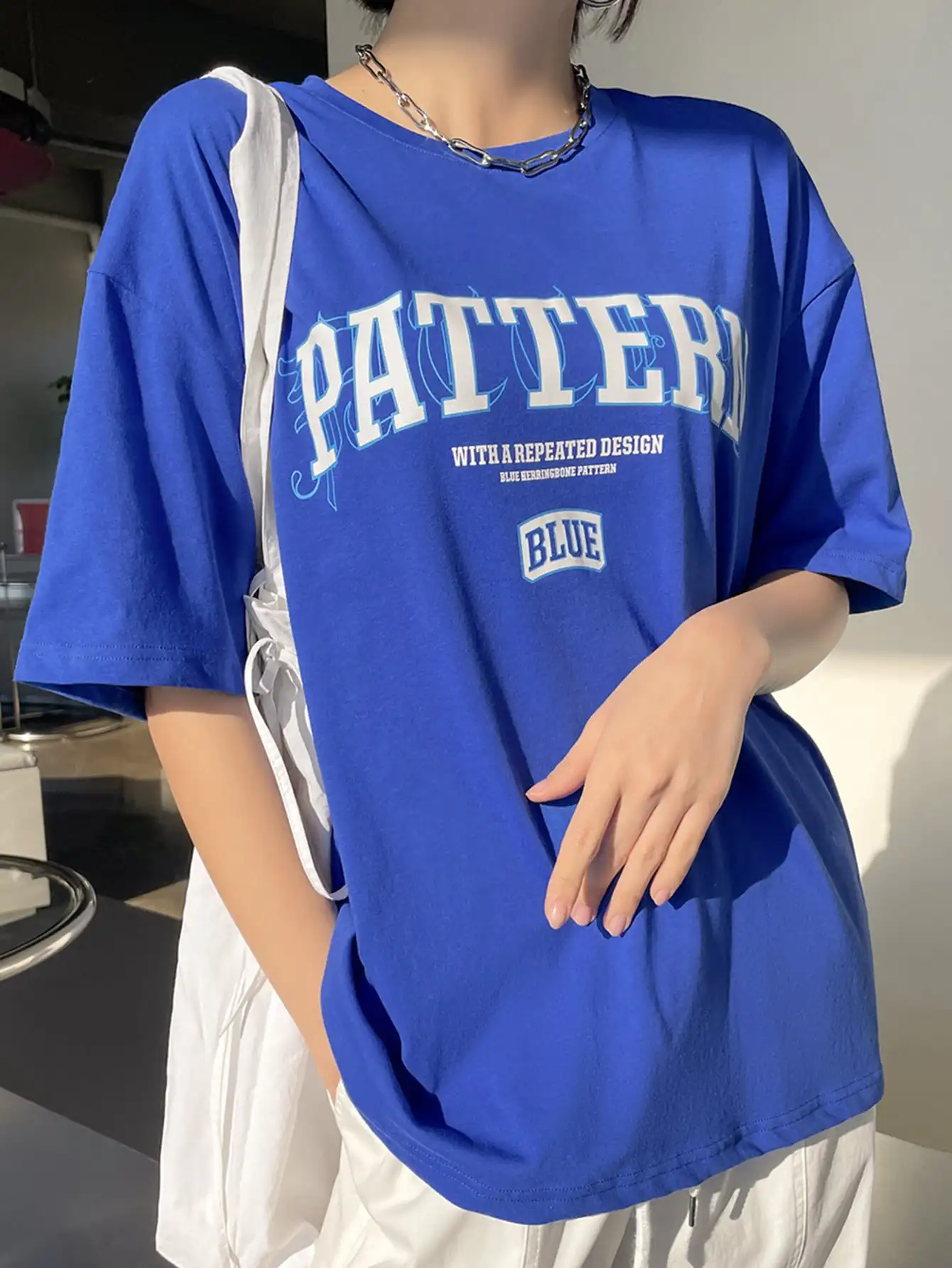 Pattern With A Repeated Design Cotton Short Sleeve For Womens Personality Vintage Tee Clothing Breathable Casual Female T-Shirts
Pattern With A Repeated Design Cotton Short Sleeve For Womens Personality Vintage Tee Clothing Breathable Casual Female T-Shirts