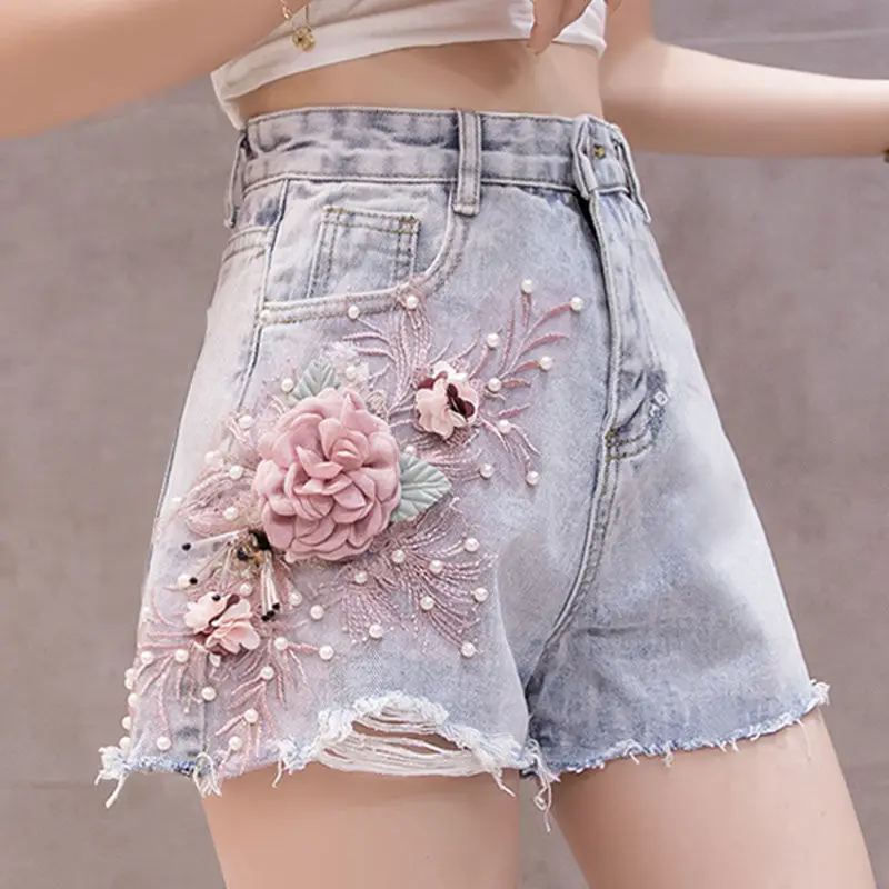 

Women's Casual High Waist Denim Shorts Ripped Jeans Korean Fashion 3D Flower Embroidery Shorts Versatile Women Jean Trouser Q872