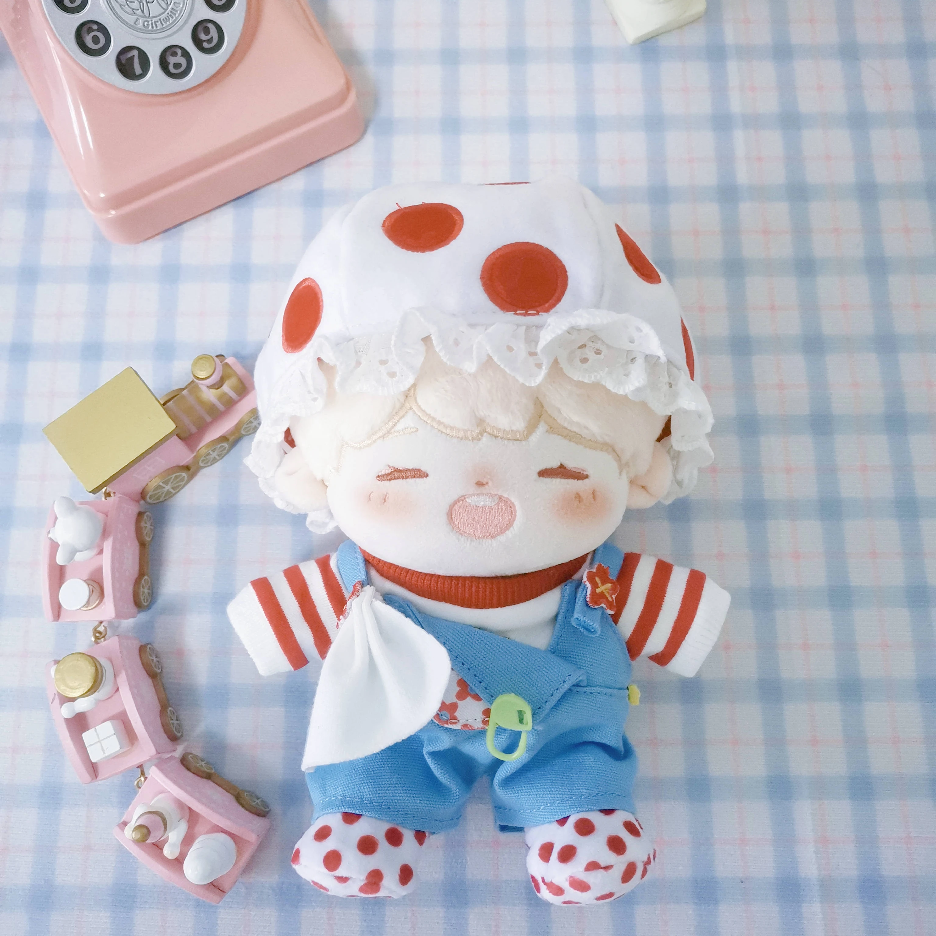 Handmade 4pc/set Mushroom Hat T-shirt Overalls Shoes Suit For 15cm 20cm Kpop Doll Clothes Clothing Outfits Cosplay
Handmade 4pc/set Mushroom Hat T-shirt Overalls Shoes Suit For 15cm 20cm Kpop Doll Clothes Clothing Outfits Cosplay