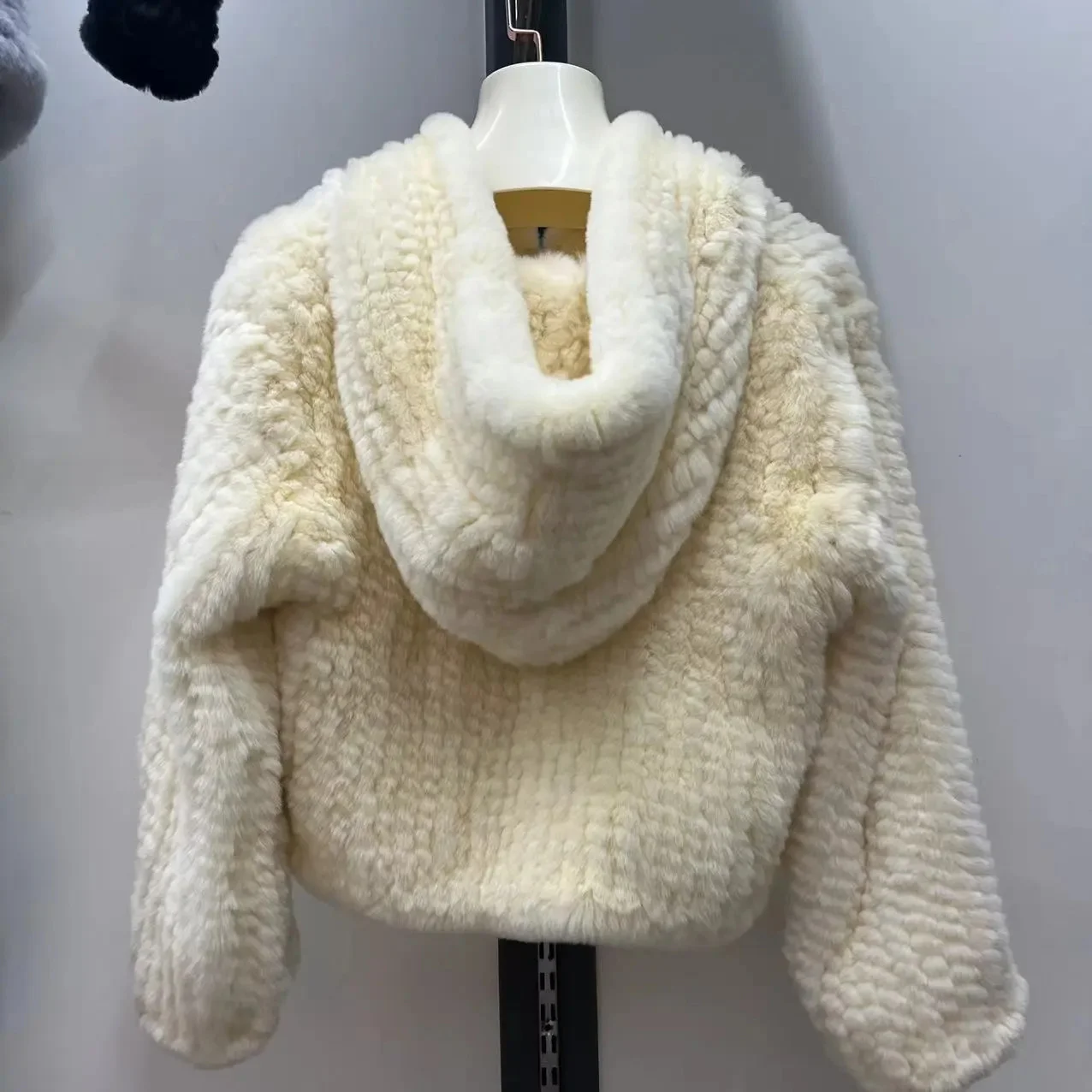 Autumn Winter New Real Rex Rabbit Fur Coats For Women Hooded Double-Sided Thickened Woven Genuine Jacket Female M628
Autumn Winter New Real Rex Rabbit Fur Coats For Women Hooded Double-Sided Thickened Woven Genuine Jacket Female M628