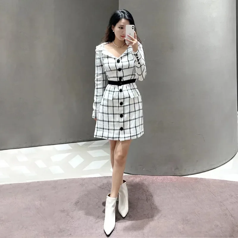 2024 Early Spring Women Exquisite and Fashionable Plaid Tweed Lapel Long-sleeved Dress New
2024 Early Spring Women Exquisite and Fashionable Plaid Tweed Lapel Long-sleeved Dress New
