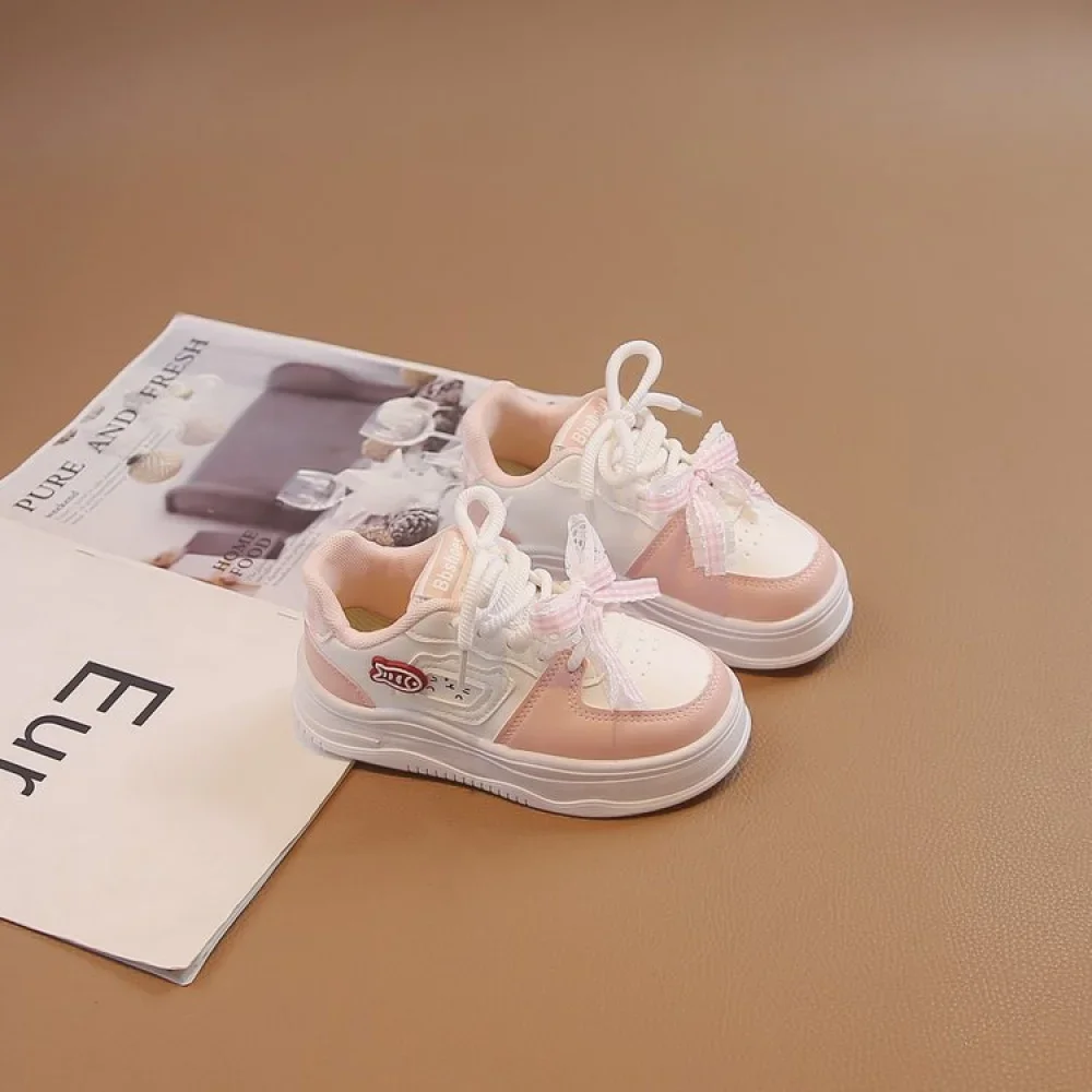 أحذية رياضية للفتيات المراهقات على الطراز الكوري، موضة عصرية من الجلد الصناعي، أحذية رياضية للأطفال مضادة للانزلاق وقابلة للتنفس. أحذية رياضية للفتيات المراهقات على الطراز الكوري، موضة عصرية من الجلد الصناعي، أحذية رياضية للأطفال مضادة للانزلاق وقابلة للتنفس.