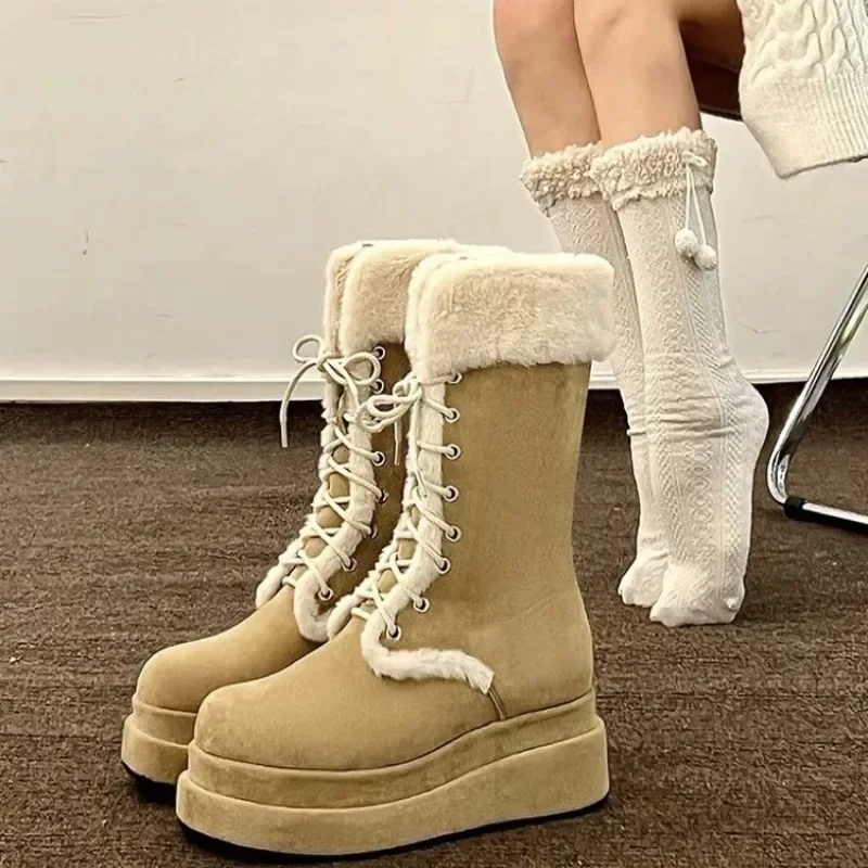 2023 Winter Warm Short Plush New Fashion Women‘s Ankle Boots Lace-up Flat with Flat with Outdoors Non-slip Women Snow Boots
2023 Winter Warm Short Plush New Fashion Women‘s Ankle Boots Lace-up Flat with Flat with Outdoors Non-slip Women Snow Boots
