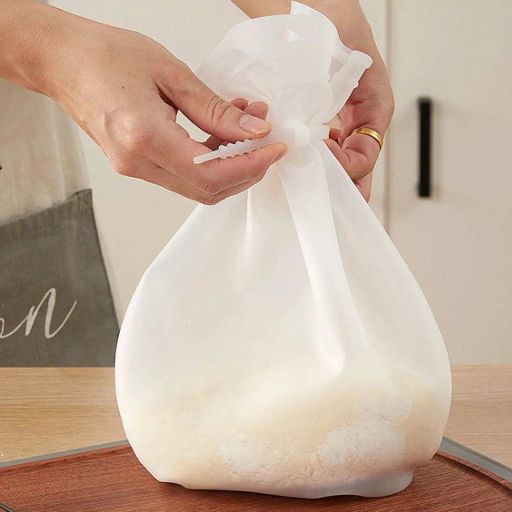 1Pc Transparent Dough Kneading Bag Food Grade Reusable Silicone Non Stick Flour Mixer Bag Large Capacity Baking Accessories
1Pc Transparent Dough Kneading Bag Food Grade Reusable Silicone Non Stick Flour Mixer Bag Large Capacity Baking Accessories