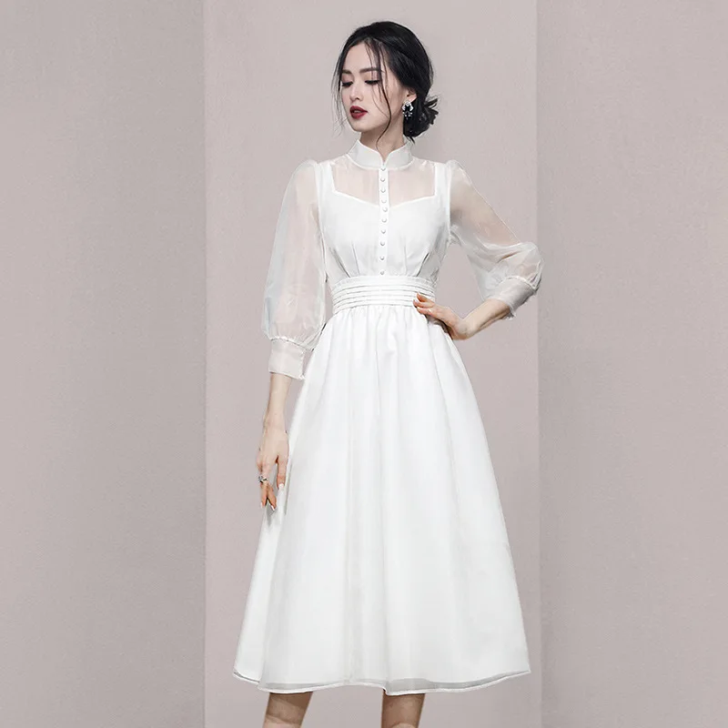 2023 New White Lantern Sleeve Retro Palace Cheongsam Stand Collar Party Dress High-End Organza French Elegant Fashion Gown
2023 New White Lantern Sleeve Retro Palace Cheongsam Stand Collar Party Dress High-End Organza French Elegant Fashion Gown
