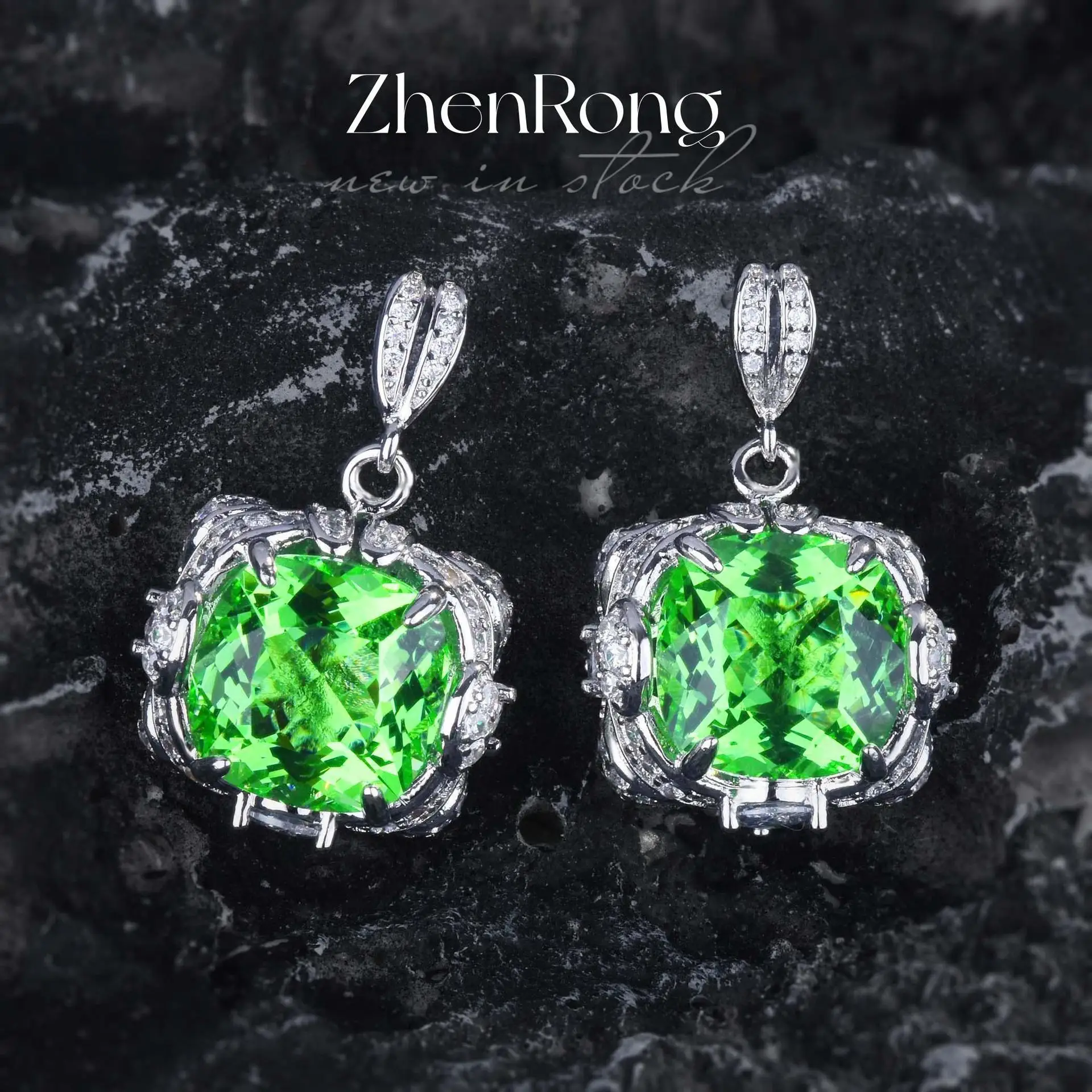 Fashion Luxury Simulation Olive Green Crystal Olivine Earrings Elegant 925 Silver Needle Pendant Earring For Women Wedding Gifts
Fashion Luxury Simulation Olive Green Crystal Olivine Earrings Elegant 925 Silver Needle Pendant Earring For Women Wedding Gifts
