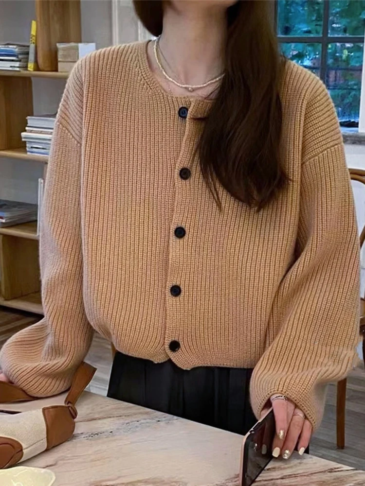 Knitted Cardigan Women Winter Thick Warm Knitting Sweater Female Stylish Elegant Loose Solid Color Button Cardigans Coat Lady
Knitted Cardigan Women Winter Thick Warm Knitting Sweater Female Stylish Elegant Loose Solid Color Button Cardigans Coat Lady