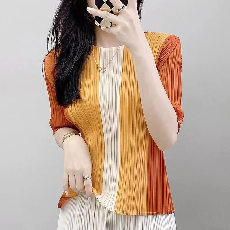 Pleated Top Women's Summer New Short Sleeved Color Matching Loose and Slim Elastic T-shirt
Pleated Top Women's Summer New Short Sleeved Color Matching Loose and Slim Elastic T-shirt