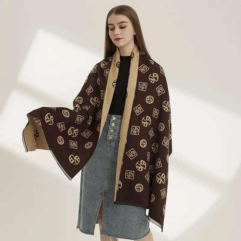 Autumn and Winter Artificial Cashmere Scarf Women's Fashion Diamond Letter Jacquard Ladies Warm Shawl All-Matching
Autumn and Winter Artificial Cashmere Scarf Women's Fashion Diamond Letter Jacquard Ladies Warm Shawl All-Matching